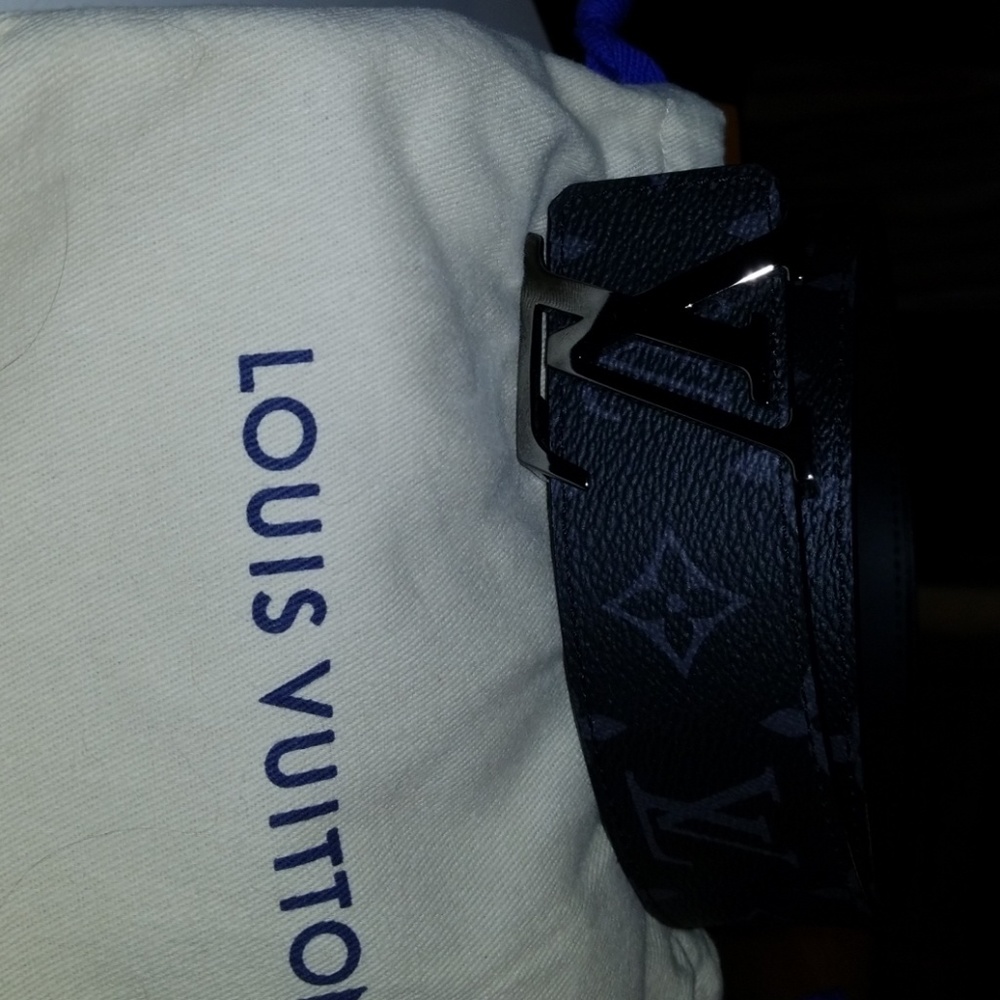 Louis Vuitton  belt  reversible